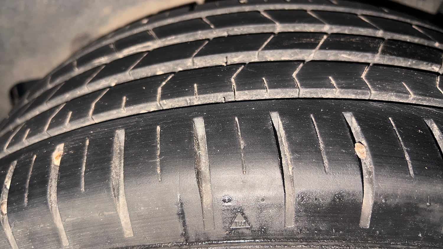 Used 2023 Maruti Suzuki Ciaz Alpha 1.5 Petrol Manual tyres LEFT REAR TYRE TREAD VIEW