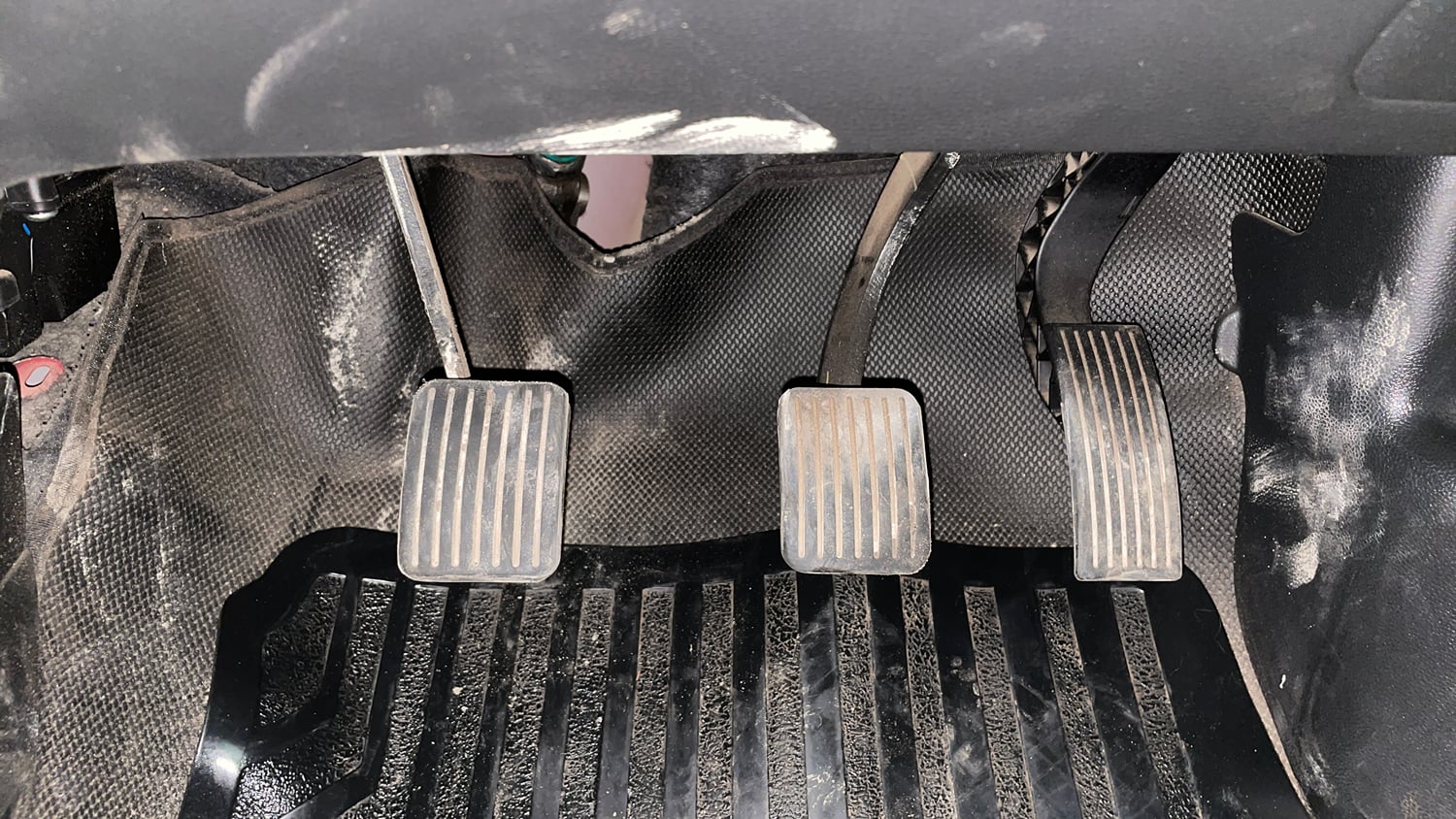 Used 2017 Hyundai Grand i10 Asta 1.2 Kappa VTVT Petrol Manual interior PEDALS VIEW