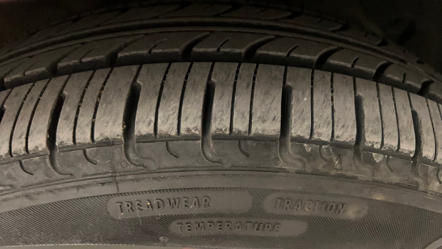 Used 2016 Hyundai Grand i10 Sportz 1.2 Kappa VTVT Petrol Manual tyres RIGHT FRONT TYRE TREAD VIEW
