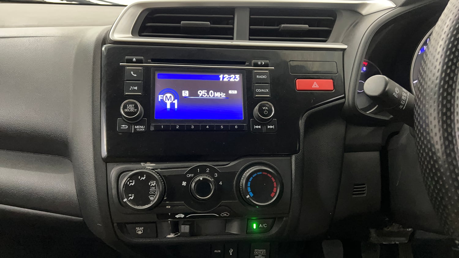 Used 2015 Honda Jazz SV Petrol Petrol Manual interior MUSIC SYSTEM & AC CONTROL VIEW