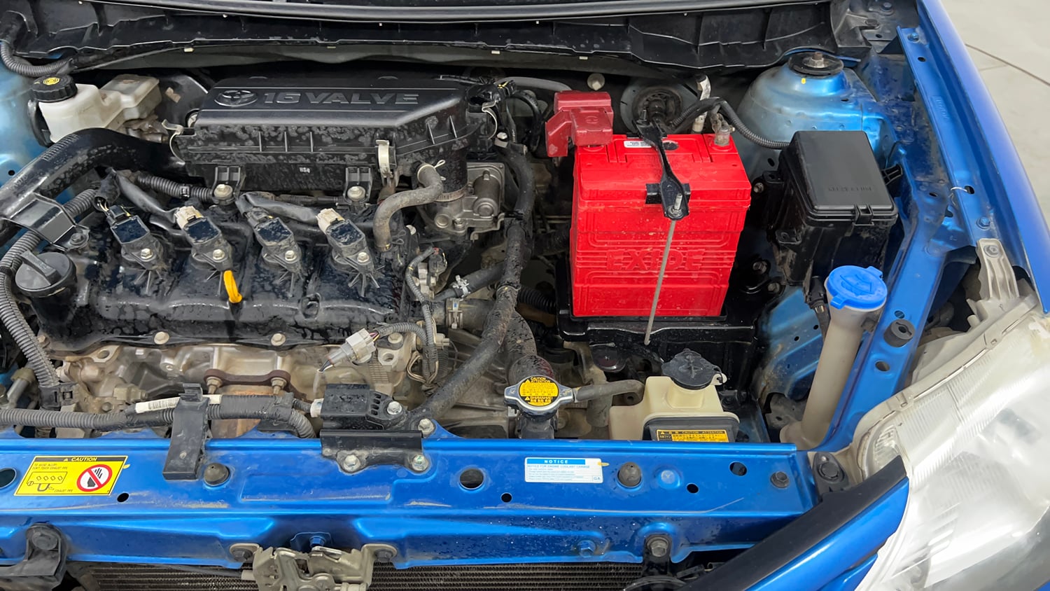 Used 2015 Toyota Etios Liva V Petrol Manual engine ENGINE LEFT SIDE VIEW