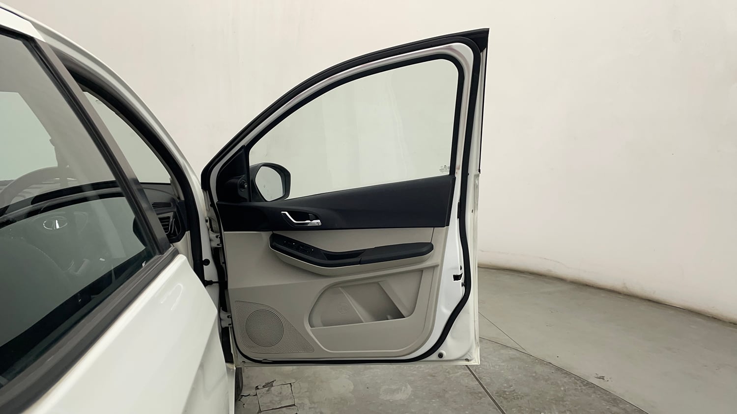 Used 2023 Tata Tiago XZ Plus Petrol Manual interior RIGHT FRONT DOOR OPEN VIEW