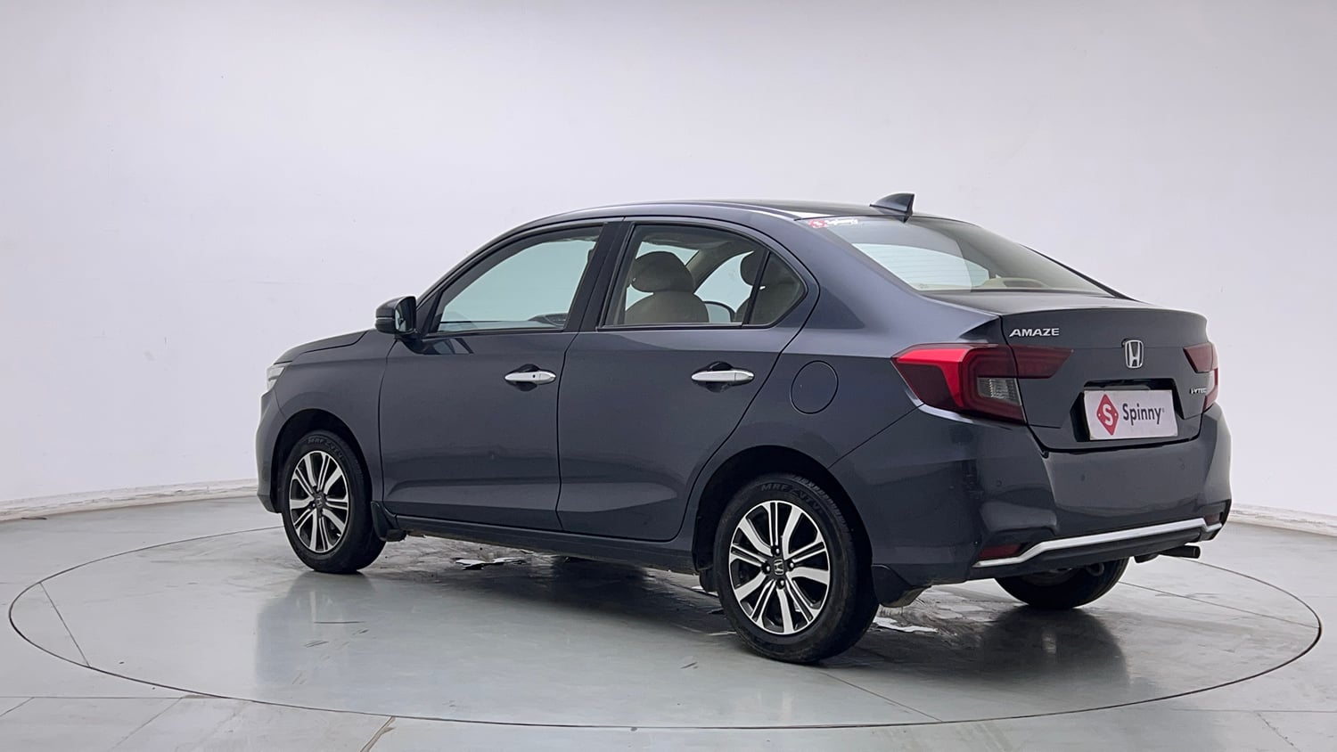 Used 2024 honda Amaze 2nd Generation VX 1.2 Petrol MT Petrol Manual exterior LEFT REAR CORNER VIEW