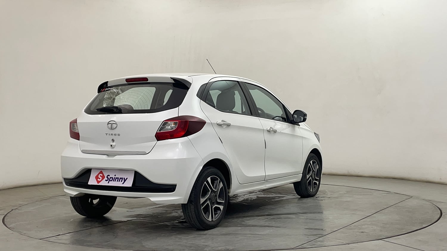 Used 2023 Tata Tiago XZ Plus Petrol Manual exterior RIGHT REAR CORNER VIEW