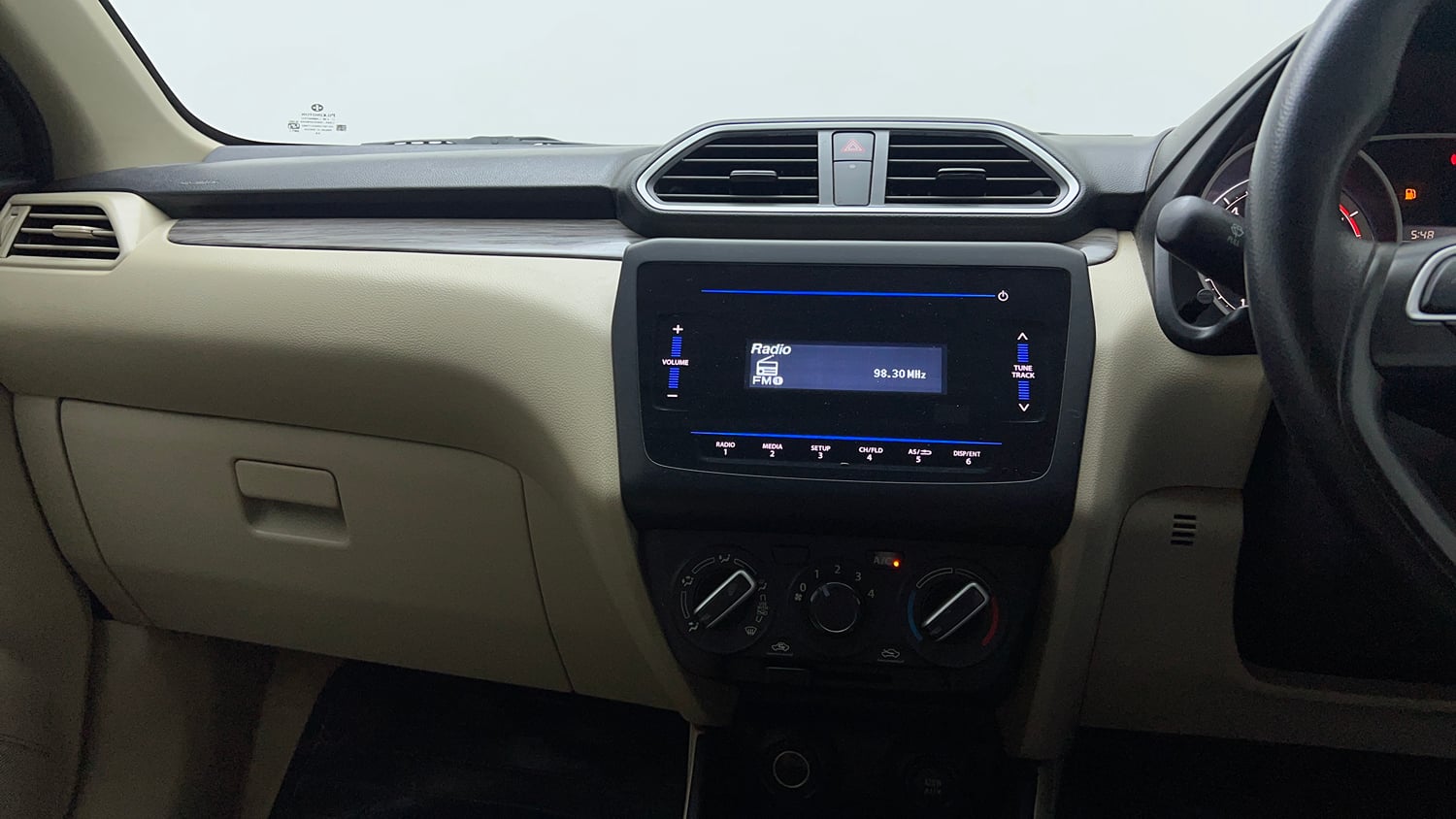 Used 2022 Maruti Suzuki Dzire VXi Petrol Manual interior MUSIC SYSTEM & AC CONTROL VIEW