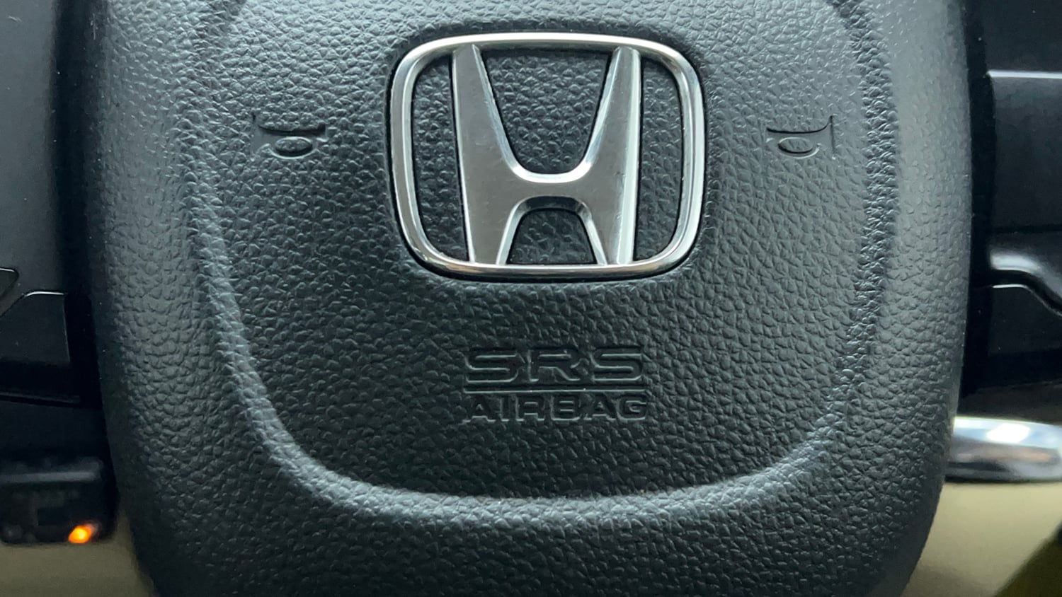 Used 2019 Honda Amaze 1.2 S CVT Petrol Petrol Automatic top_features Airbags
