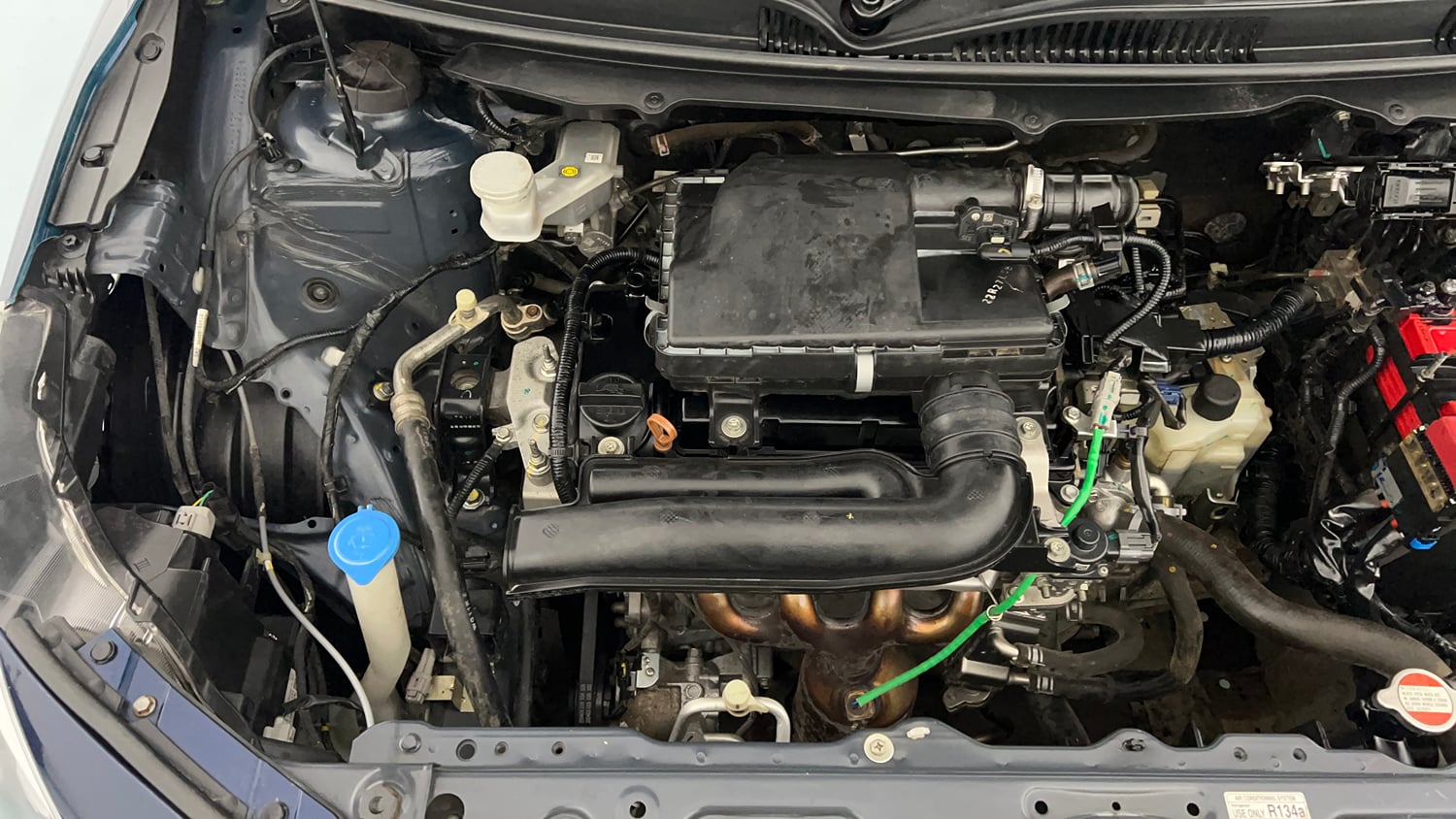 Used 2022 Maruti Suzuki Baleno Zeta AGS Petrol Automatic engine ENGINE RIGHT SIDE VIEW