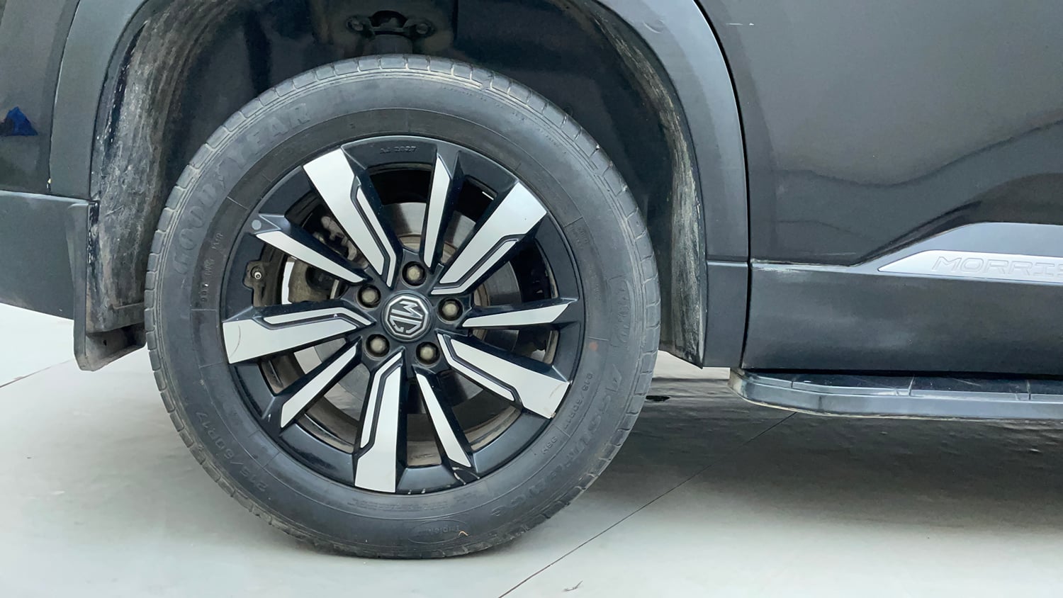 Used 2020 MG Motors Hector Sharp 1.5 DCT Petrol Petrol Automatic tyres RIGHT REAR TYRE RIM VIEW