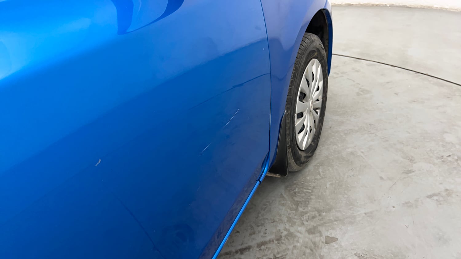 Used 2015 Toyota Etios Liva V Petrol Manual dents MINOR SCRATCH