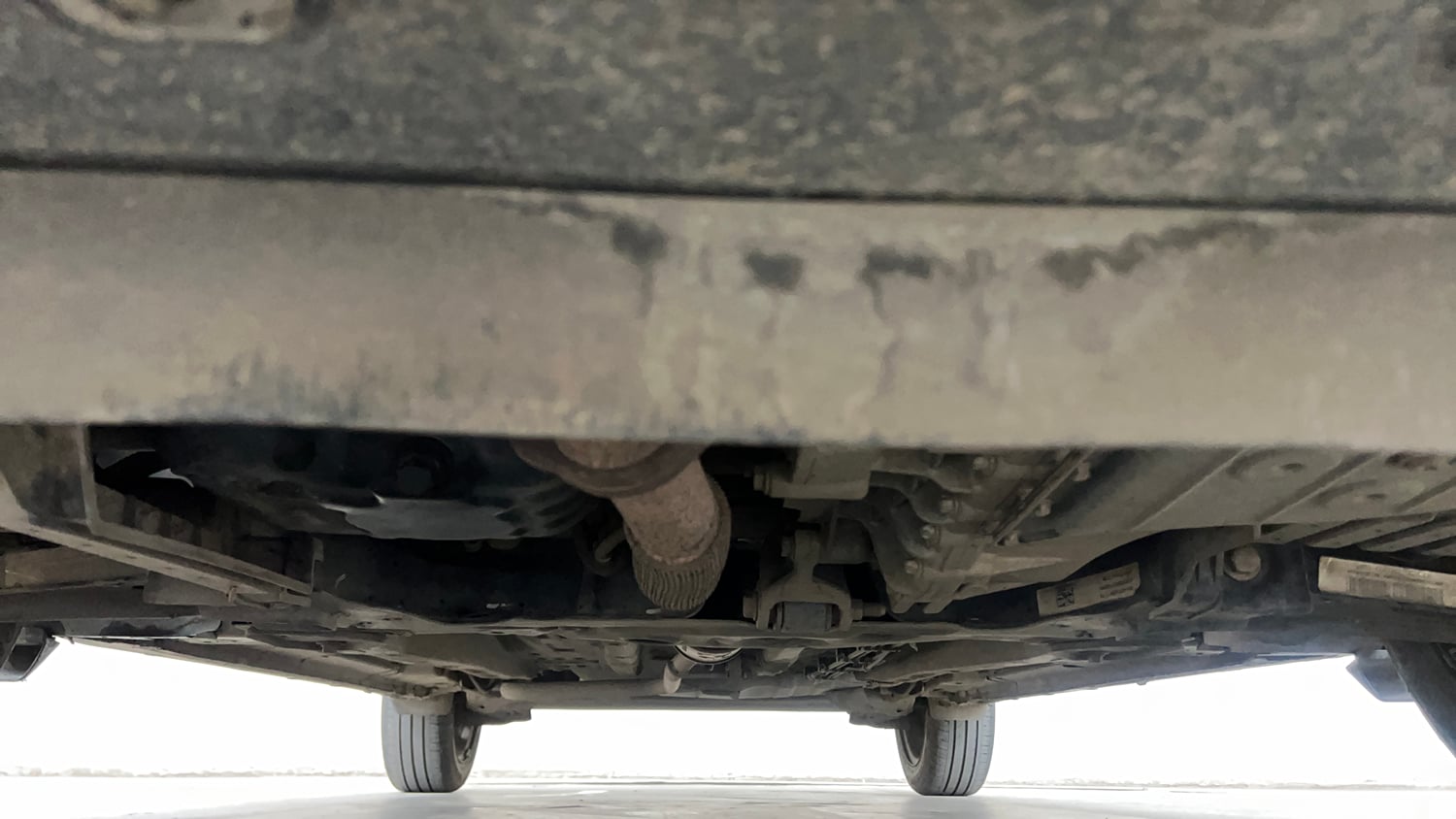 Used 2022 Tata Altroz XTA Petrol Petrol Automatic extra FRONT LEFT UNDERBODY VIEW
