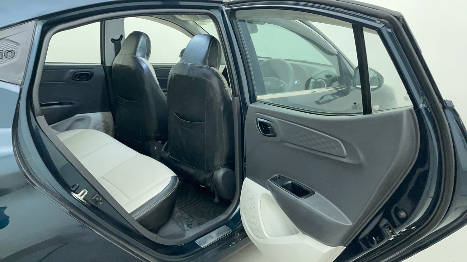 Used 2024 Hyundai Grand i10 Nios Corporate1.2 Kappa Petrol Manual interior RIGHT SIDE REAR DOOR CABIN VIEW