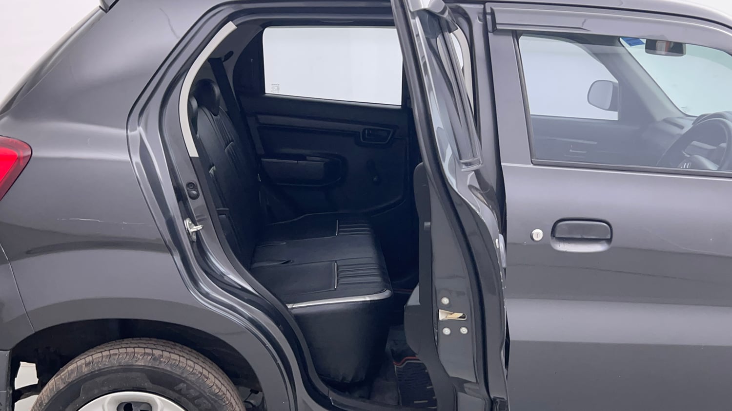 Used 2022 Maruti Suzuki S-Presso VXi (O) Petrol Manual interior RIGHT SIDE REAR DOOR CABIN VIEW
