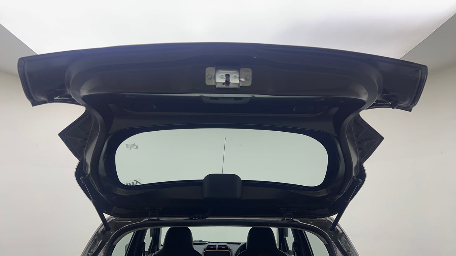 Used 2022 Renault Kwid CLIMBER 1.0 (O) Petrol Manual interior DICKY DOOR OPEN VIEW