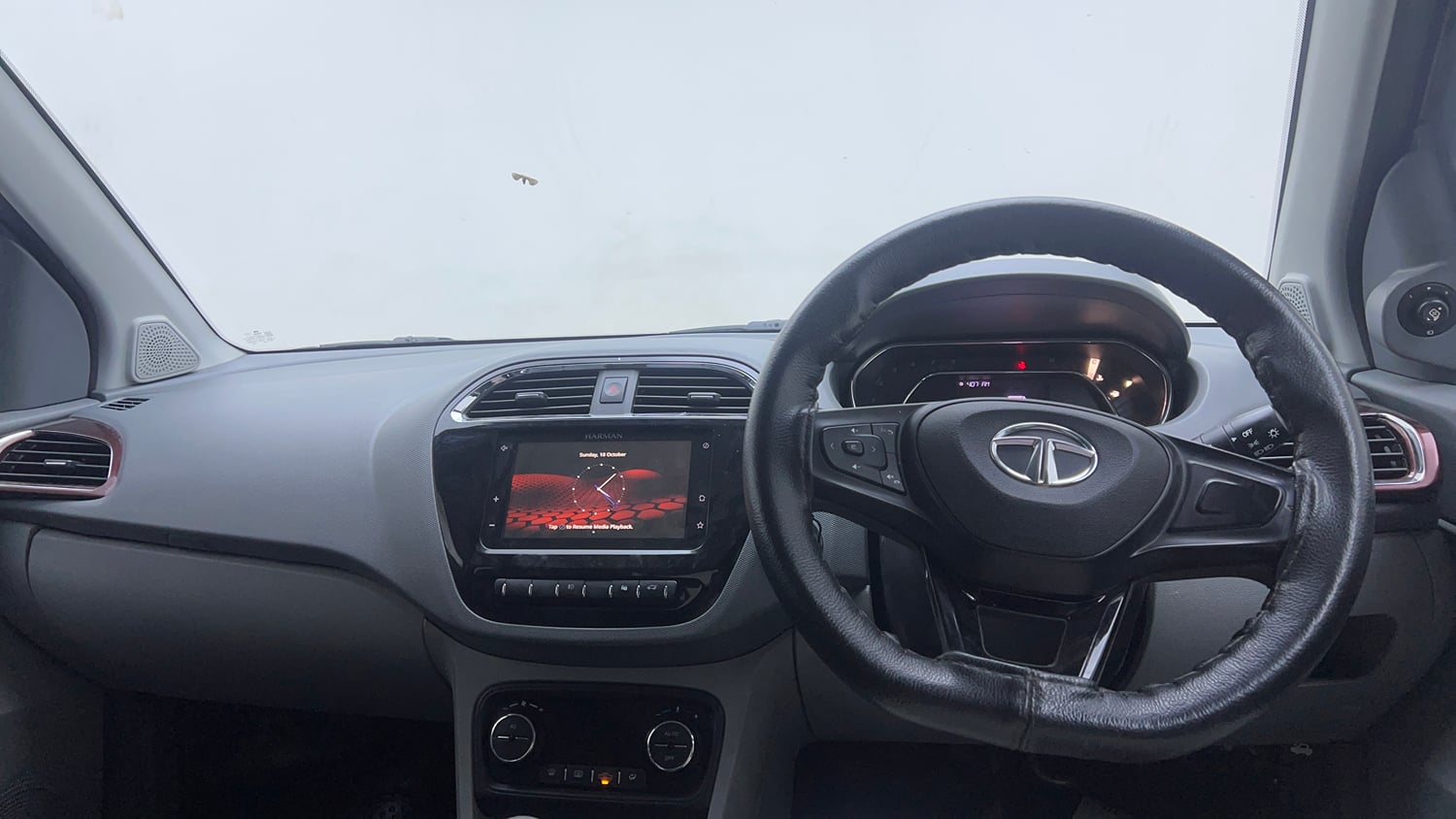 Used 2021 Tata Tigor XZ Plus Petrol Manual interior DASHBOARD VIEW