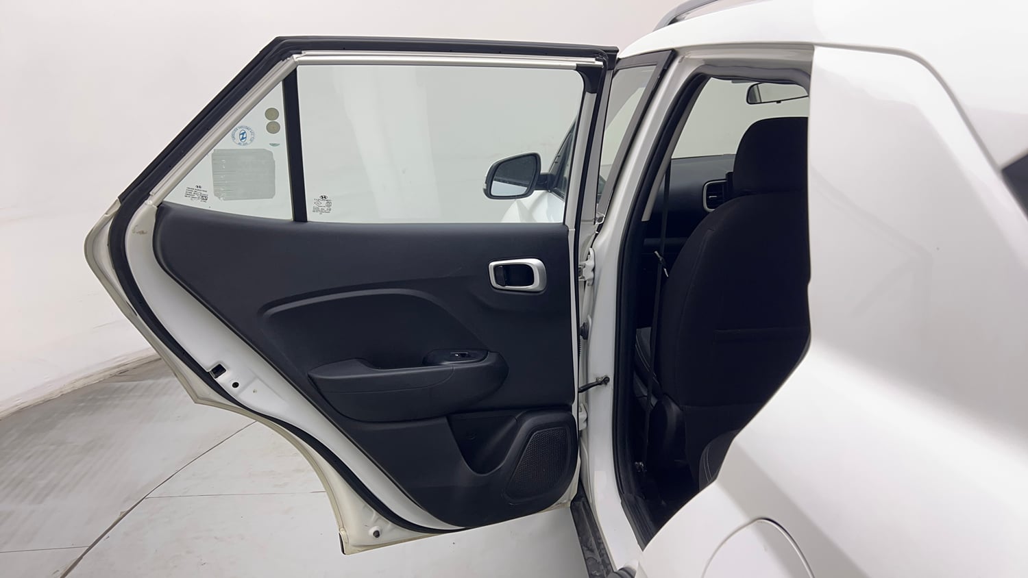 Used 2022 Hyundai Venue SX 1.0 Turbo iMT Petrol Manual interior LEFT REAR DOOR OPEN VIEW