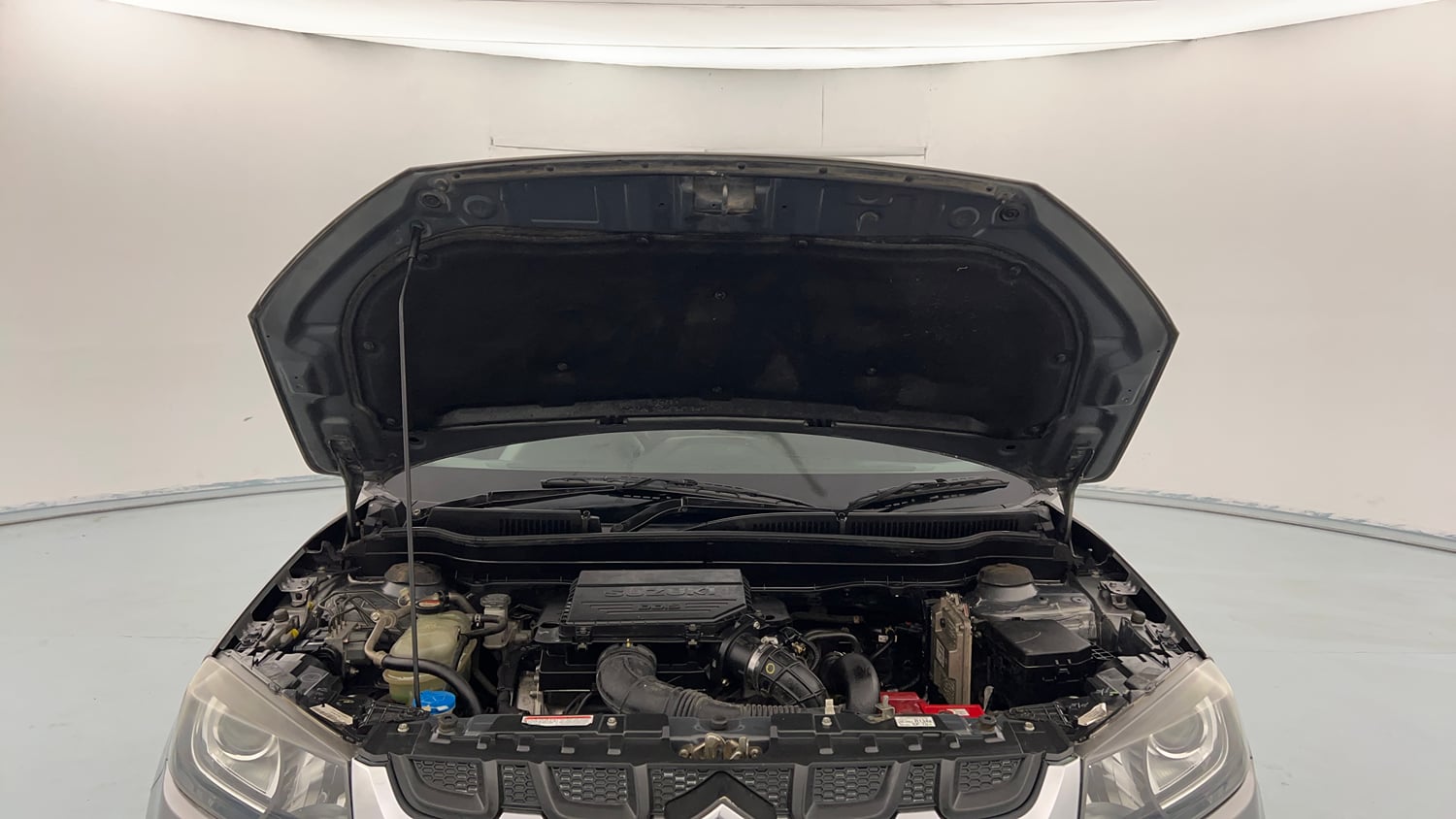 Used 2019 Maruti Suzuki Vitara Brezza [2016-2020] ZDi Plus Diesel Manual engine ENGINE & BONNET OPEN FRONT VIEW