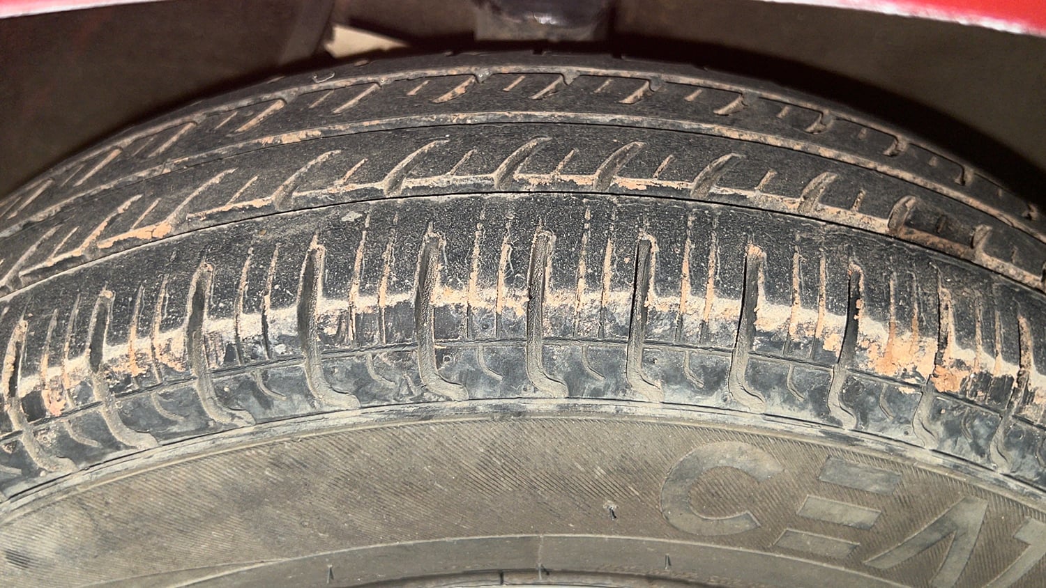 Used 2017 Maruti Suzuki Alto 800 VXi Petrol Manual tyres RIGHT FRONT TYRE TREAD VIEW