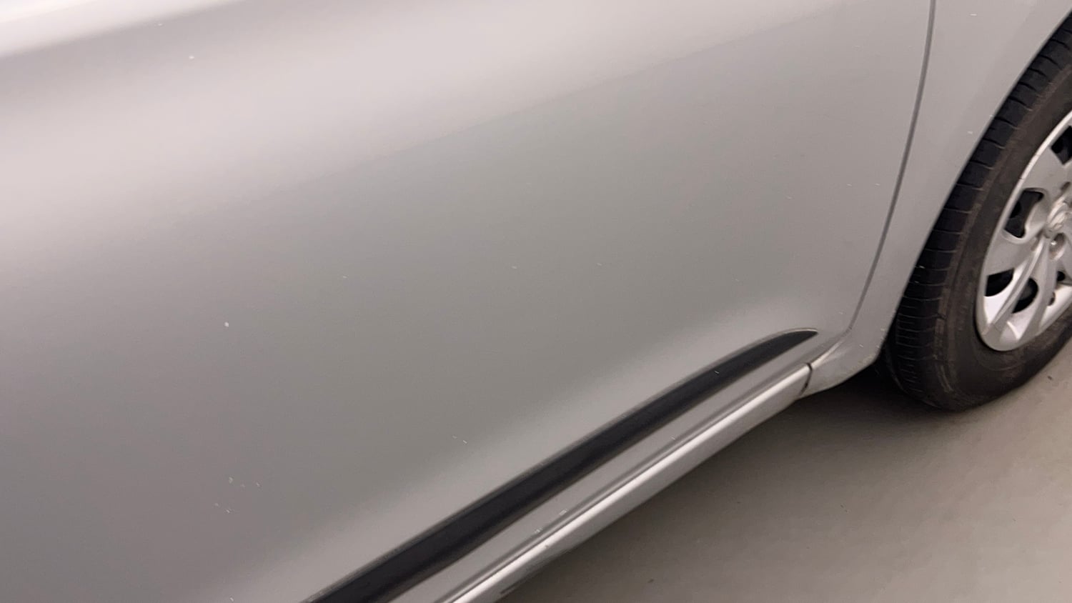 Used 2017 Hyundai Elite i20 Sportz 1.2 Petrol Manual dents MINOR SCRATCH