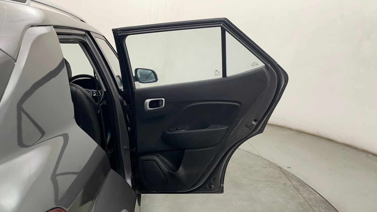 Used 2022 Hyundai Venue SX (O) 1.5 CRDi Executive Diesel Manual interior RIGHT REAR DOOR OPEN VIEW