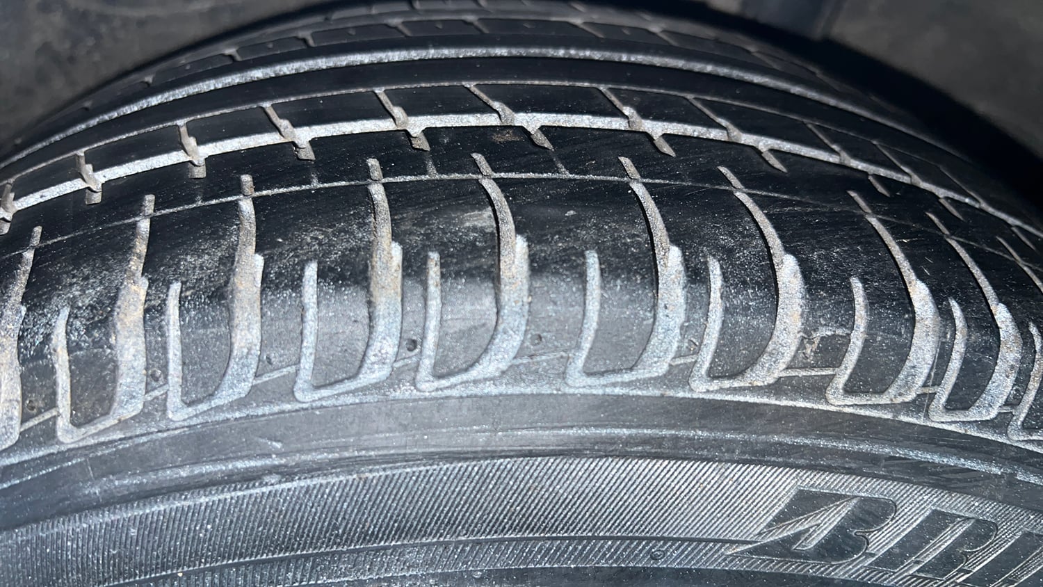 Used 2019 Honda Amaze 1.2 S CVT Petrol Petrol Automatic tyres LEFT REAR TYRE TREAD VIEW