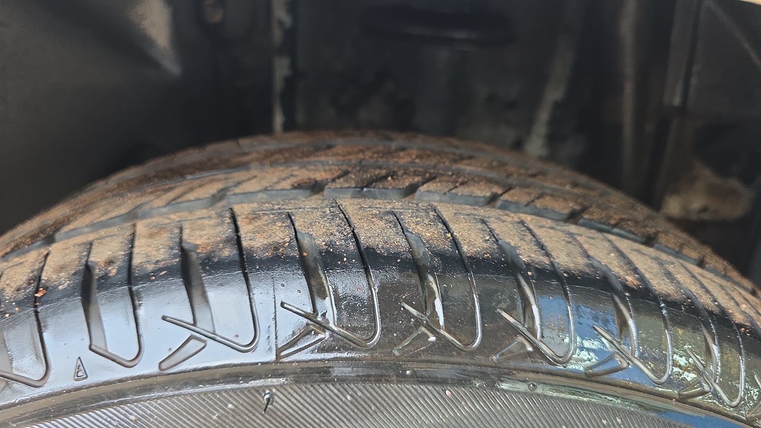 Used 2017 Tata Tiago Revotron XZ Petrol Manual tyres LEFT REAR TYRE TREAD VIEW