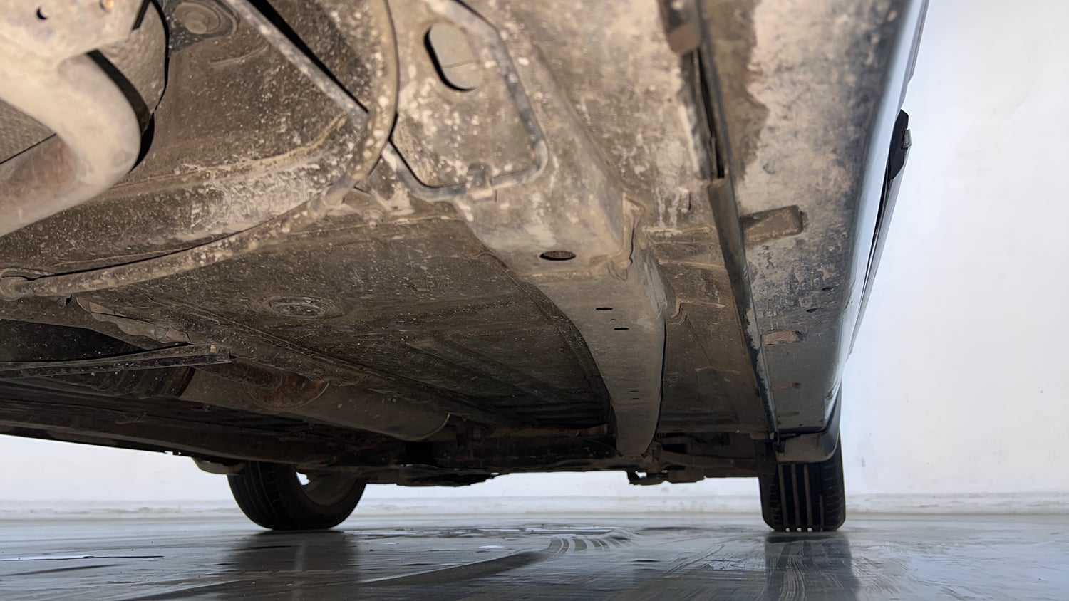 Used 2020 Maruti Suzuki Baleno Alpha Automatic Petrol Automatic extra REAR RIGHT UNDERBODY VIEW