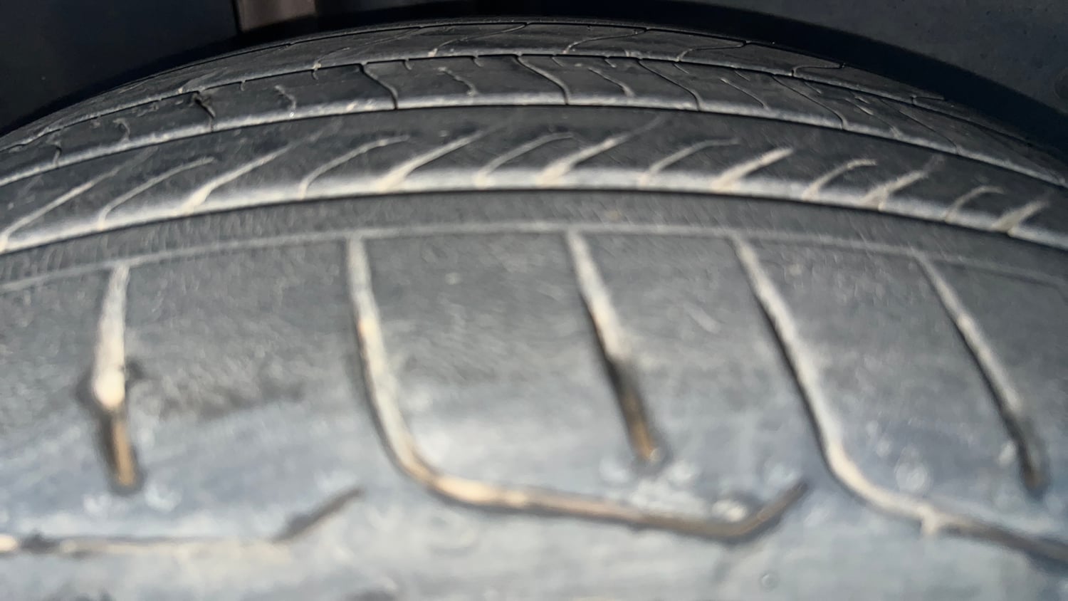 Used 2020 MG Motors Hector Sharp 1.5 DCT Petrol Petrol Automatic tyres RIGHT REAR TYRE TREAD VIEW