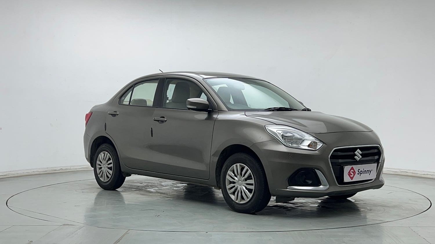 Used 2022 Maruti Suzuki Dzire VXi Petrol Manual exterior RIGHT FRONT CORNER VIEW