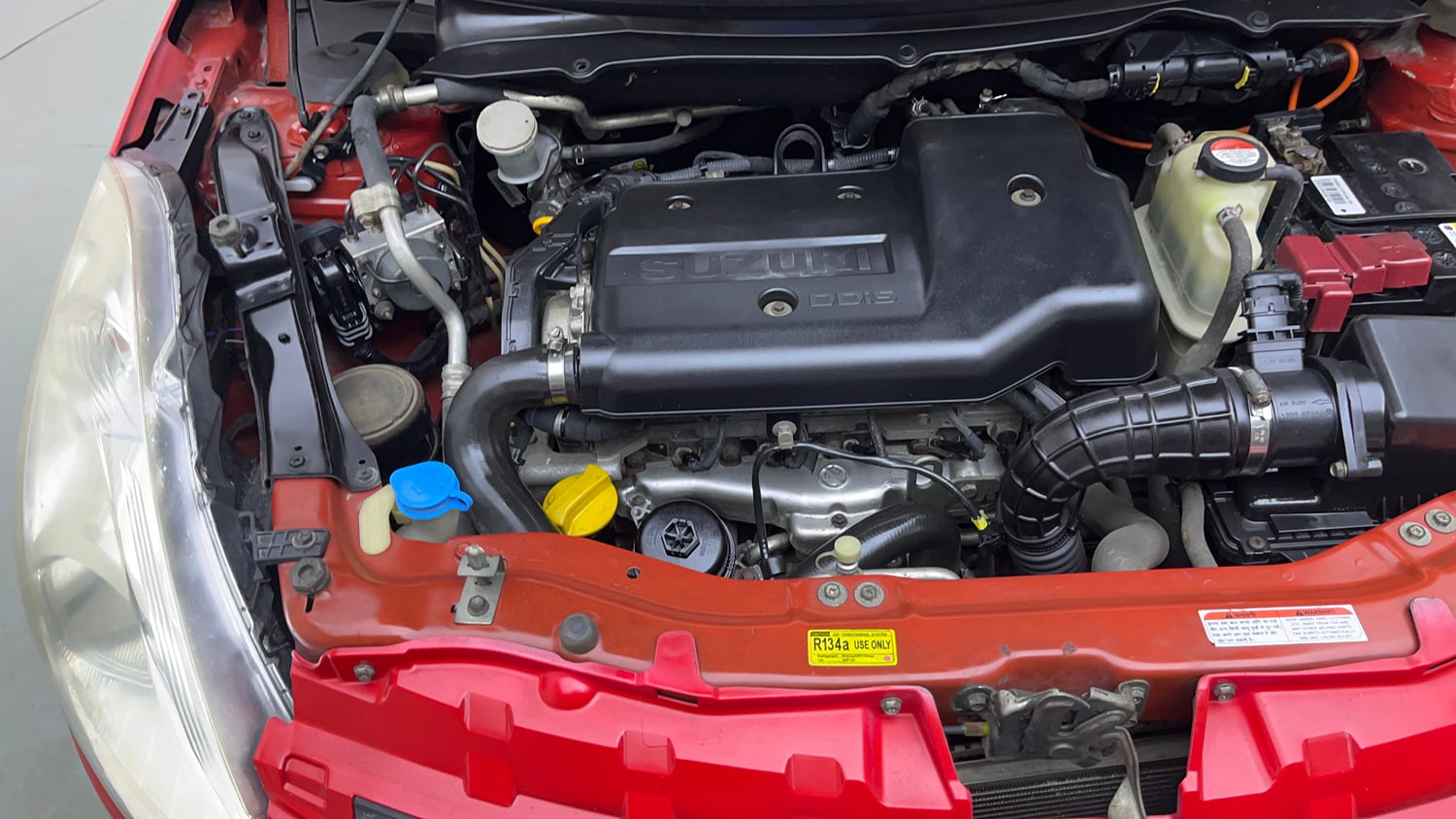 Used 2016 Maruti Suzuki Swift Deca Limited Edition VDi Diesel Manual engine ENGINE RIGHT SIDE VIEW