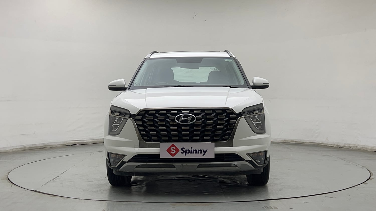 Used 2022 Hyundai Alcazar Prestige Exe (O) 7 STR 1.5 Diesel AT Diesel Automatic exterior FRONT VIEW