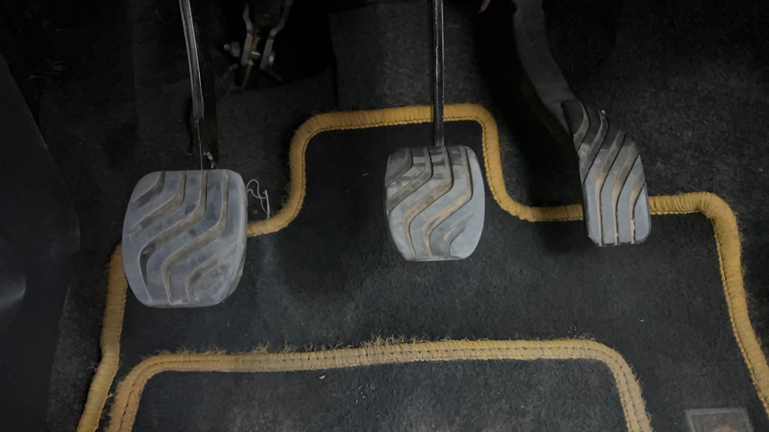 Used 2016 Renault Kwid RXT Petrol Manual interior PEDALS VIEW