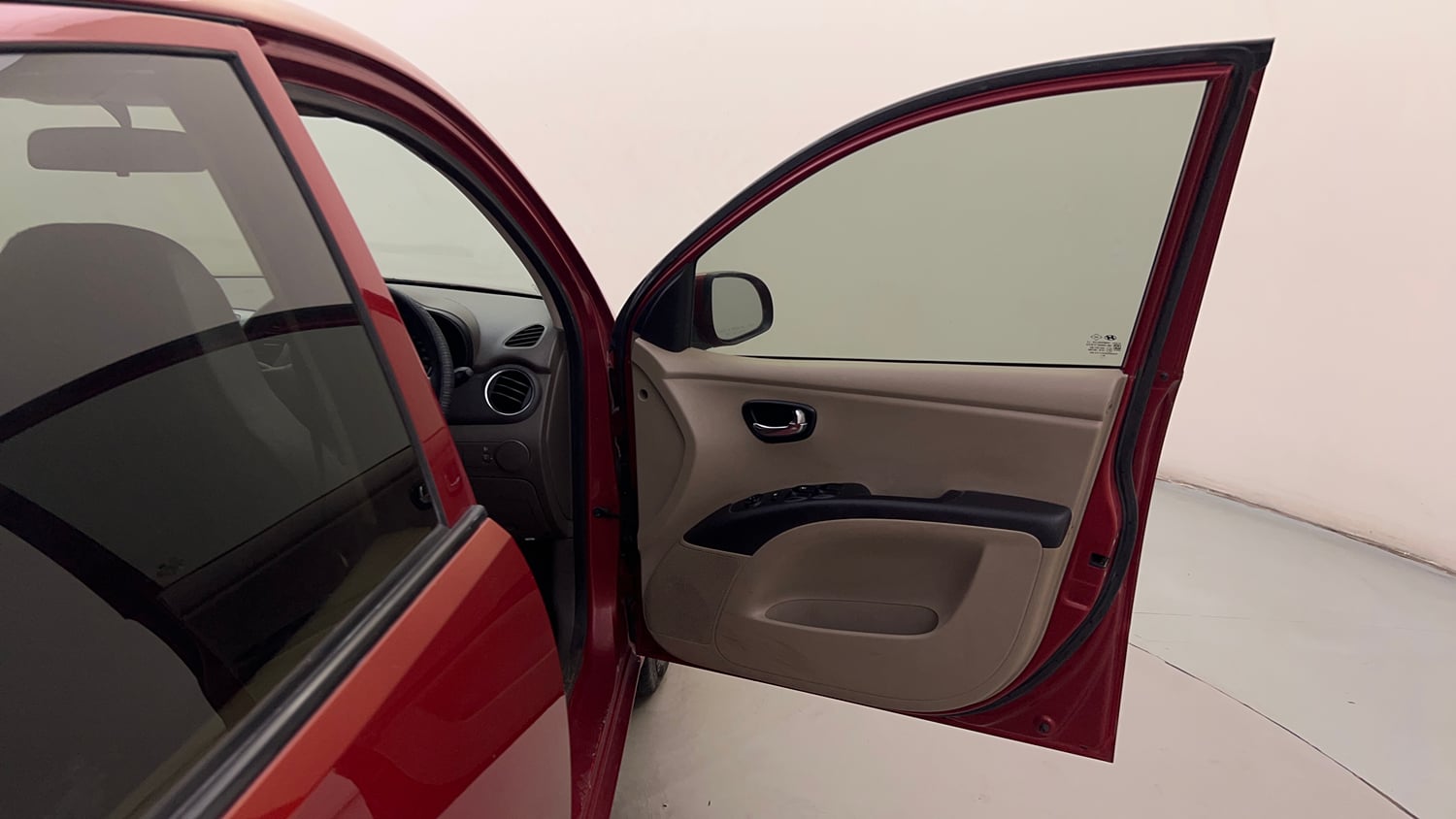 Used 2012 Hyundai i10 Magna 1.2 Kappa2 Petrol Manual interior RIGHT FRONT DOOR OPEN VIEW