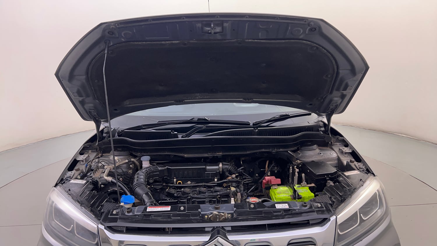 Used 2022 maruti-suzuki Vitara Brezza VXi Petrol Manual engine ENGINE & BONNET OPEN FRONT VIEW