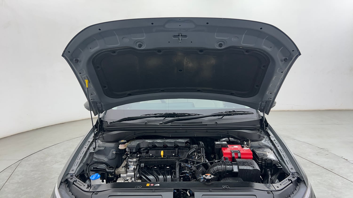 Used 2024 Hyundai Verna SX (O) 1.5 Petrol IVT Petrol Automatic engine ENGINE & BONNET OPEN FRONT VIEW