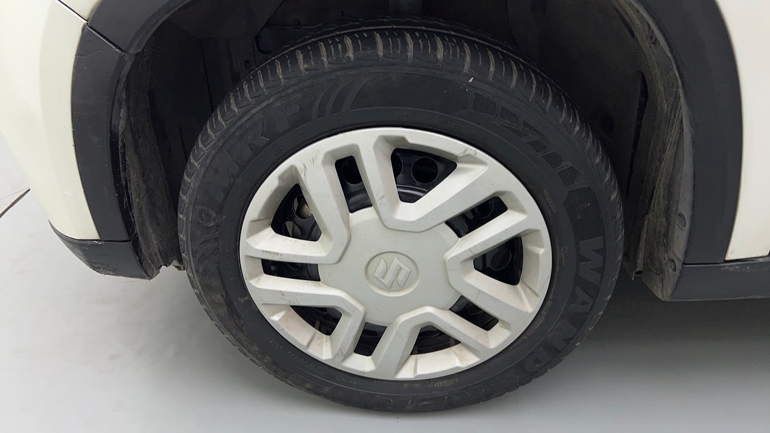 Used 2019 Maruti Suzuki Vitara Brezza [2016-2020] VDi Diesel Manual tyres LEFT FRONT TYRE RIM VIEW