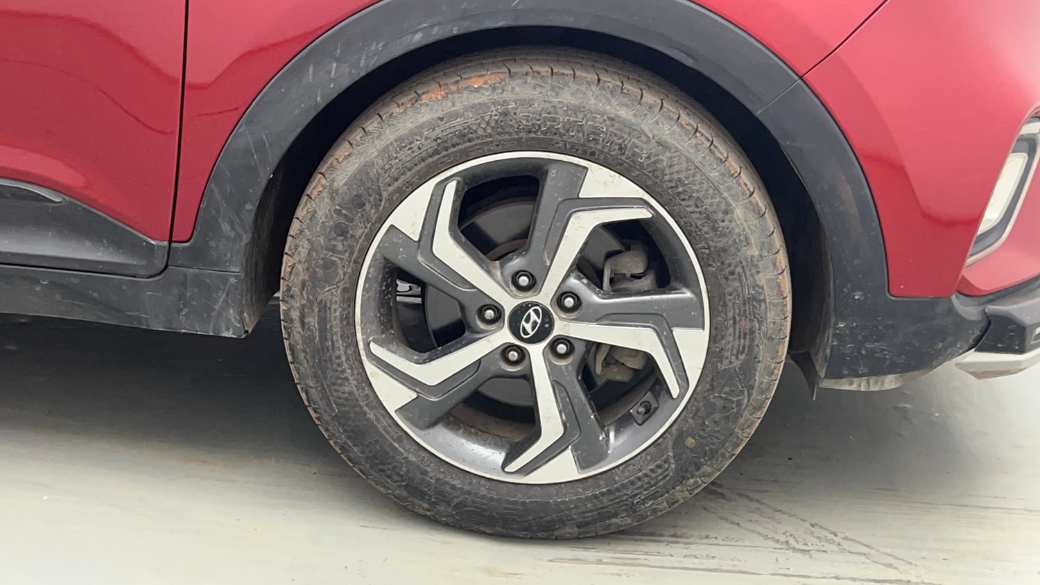 Used 2019 Hyundai Creta SX 1.6 (O) Petrol Petrol Manual tyres RIGHT FRONT TYRE RIM VIEW