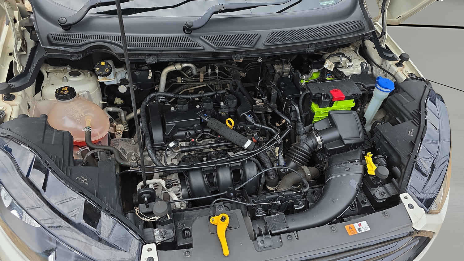 Used 2019 Ford EcoSport Thunder Edition Petrol Petrol Manual engine ENGINE RIGHT SIDE VIEW