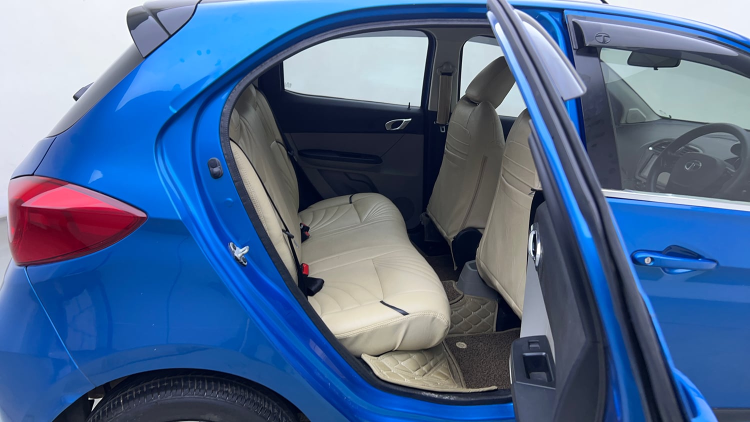Used 2019 Tata Tiago Revotron XZA Plus Petrol Automatic interior RIGHT SIDE REAR DOOR CABIN VIEW