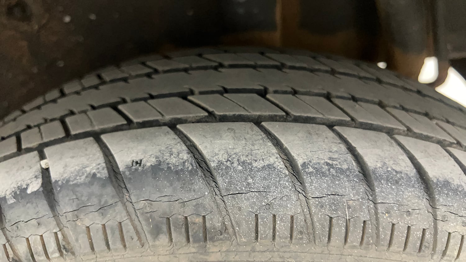 Used 2017 Maruti Suzuki Celerio ZXi AMT Petrol Automatic tyres LEFT REAR TYRE TREAD VIEW