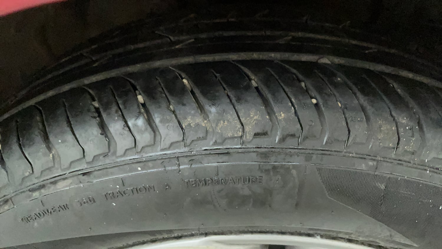 Used 2020 Hyundai Elite i20 Asta 1.2 (O) Petrol Manual tyres RIGHT FRONT TYRE TREAD VIEW