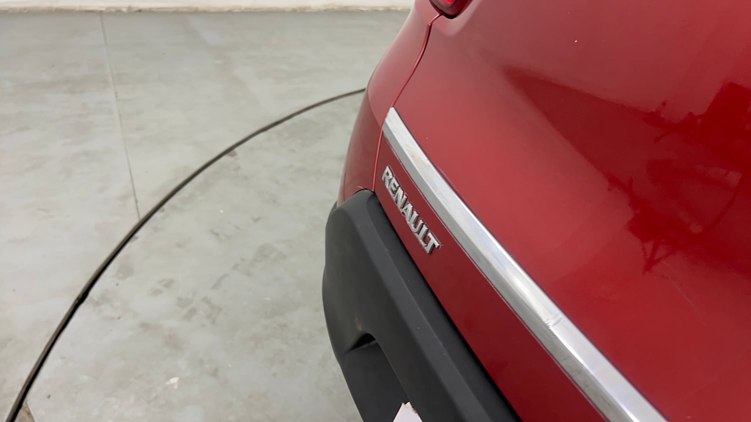 Used 2016 Renault Kwid RXT Petrol Manual dents MINOR DENT