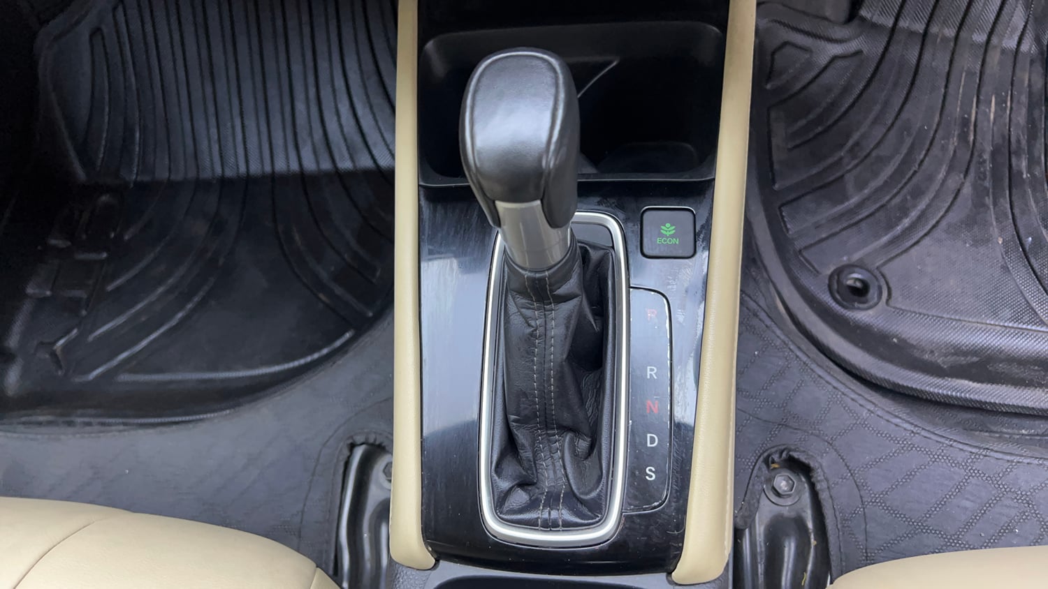 Used 2021 Honda City ZX CVT Petrol Petrol Automatic interior GEAR  KNOB VIEW