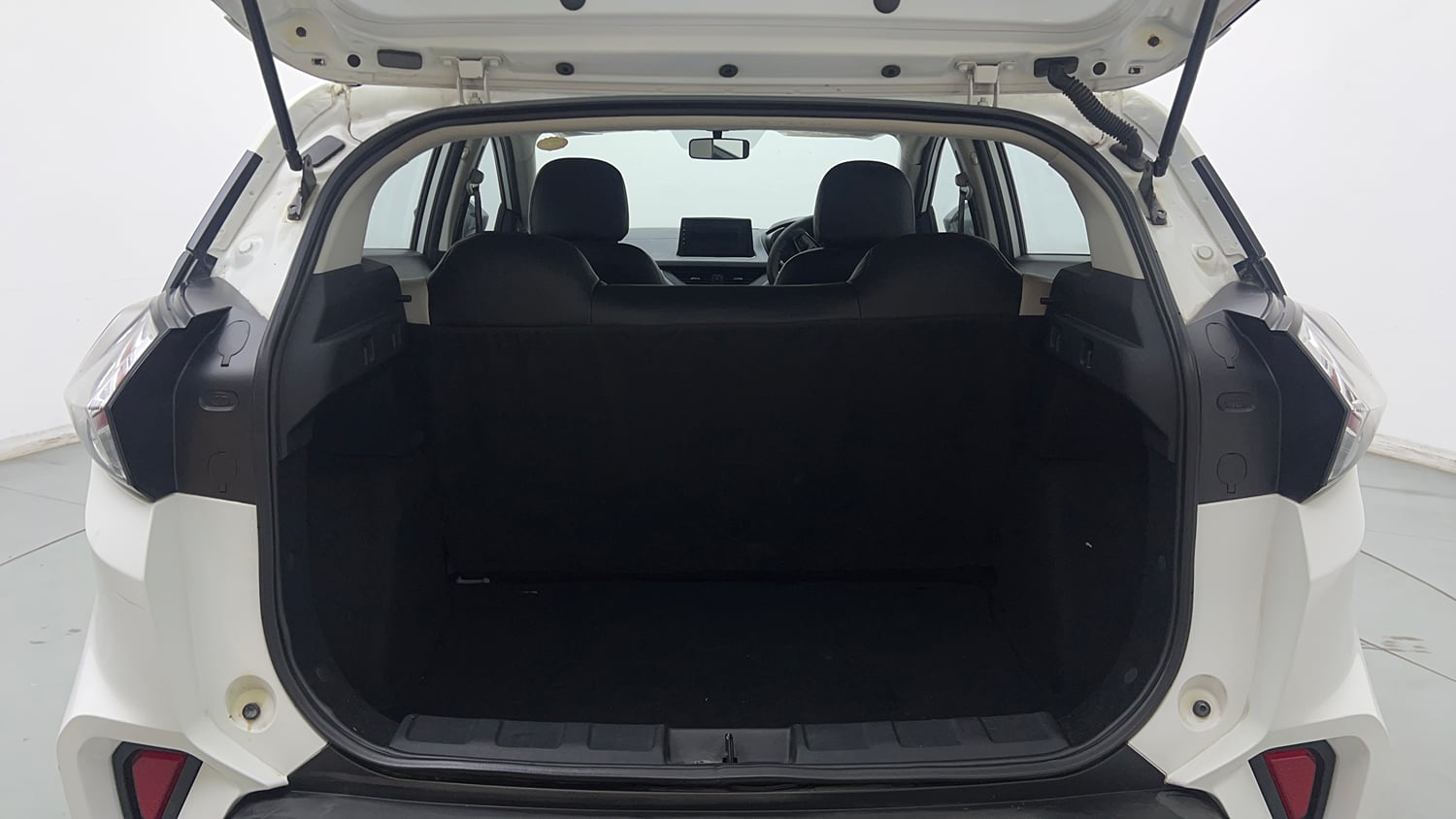 Used 2023 Tata Nexon XE Petrol Manual interior DICKY INSIDE VIEW