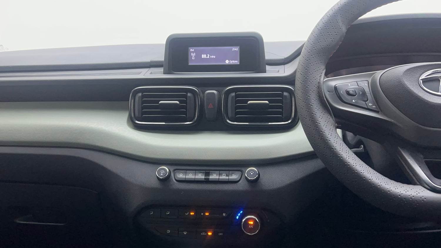 Used 2022 Tata Punch Adventure MT Petrol Manual interior MUSIC SYSTEM & AC CONTROL VIEW