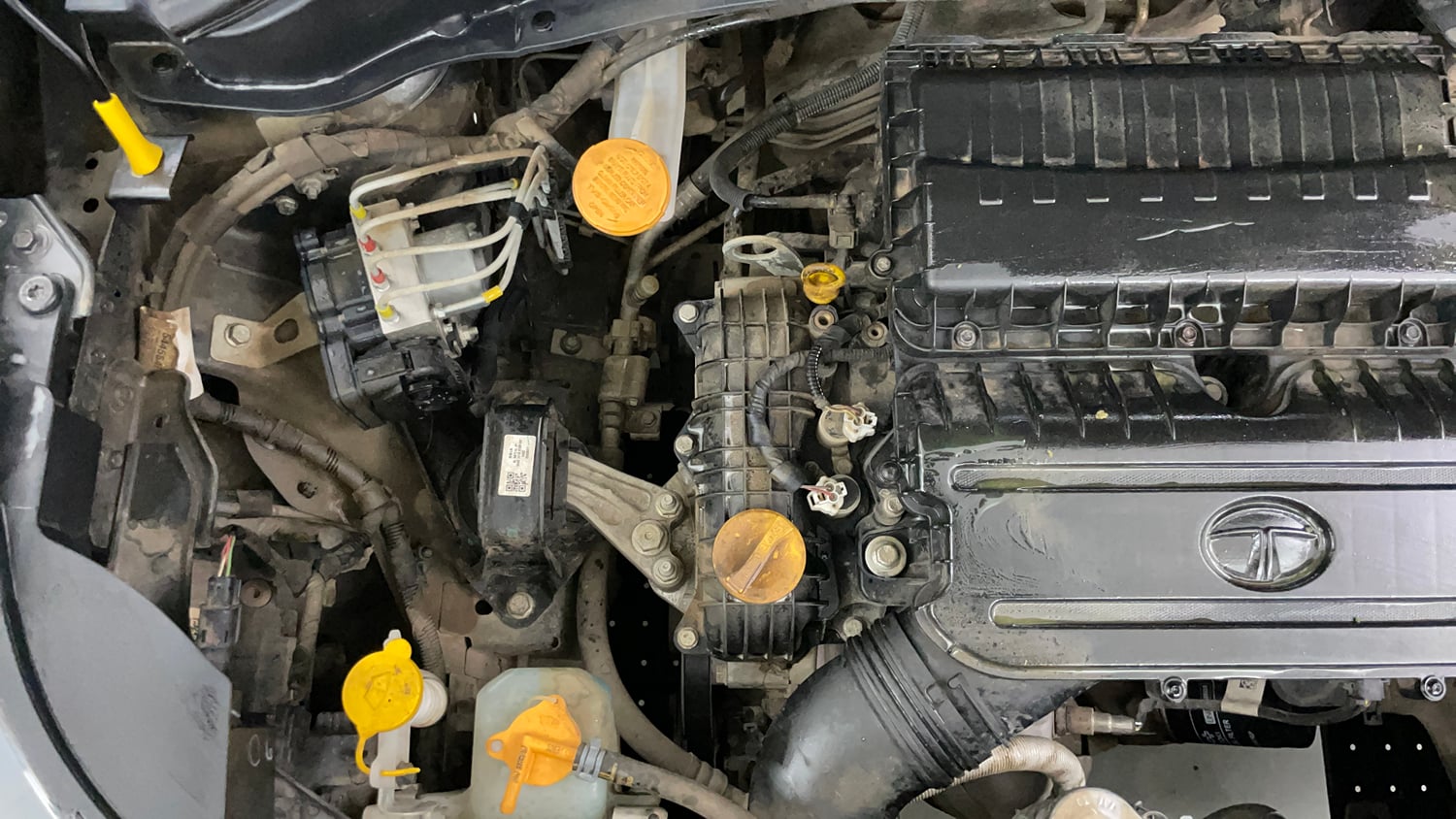 Used 2022 Tata Punch Creative Dual Tone AMT Petrol Automatic engine ENGINE RIGHT SIDE VIEW
