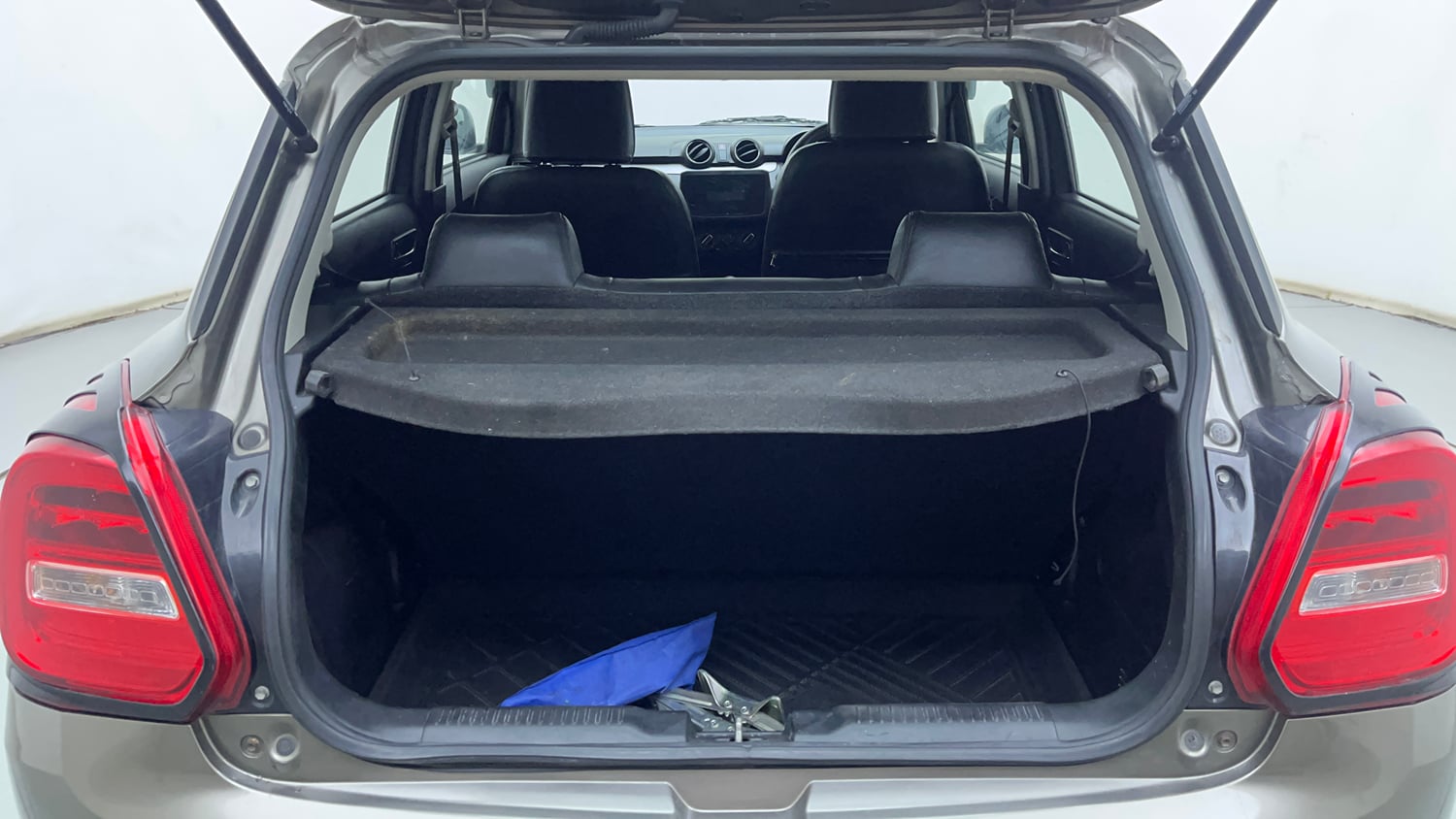 Used 2021 Maruti Suzuki Swift VXi Petrol Manual interior DICKY INSIDE VIEW