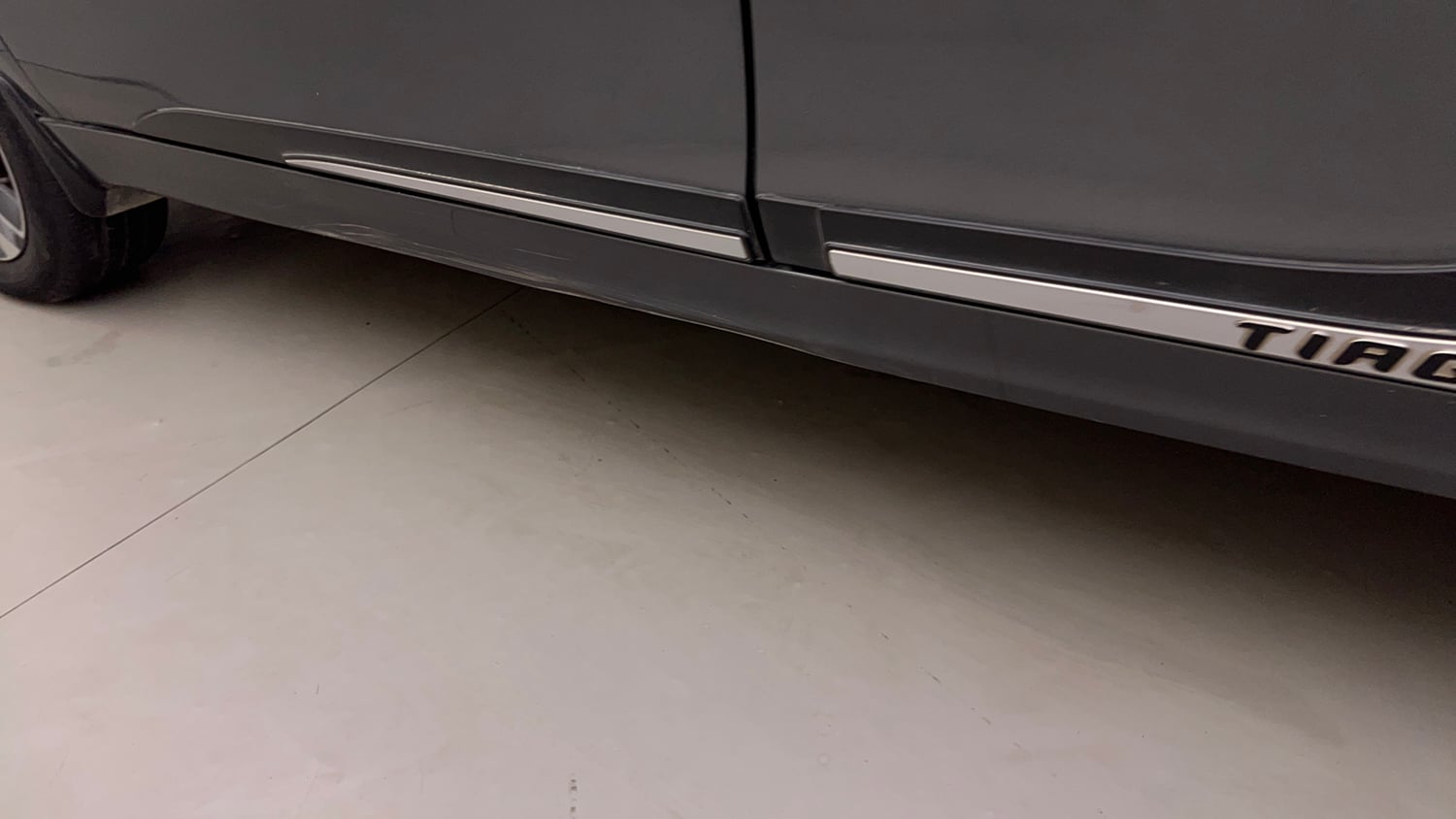 Used 2022 Tata Tiago XZ Plus Petrol Manual dents MINOR DENT