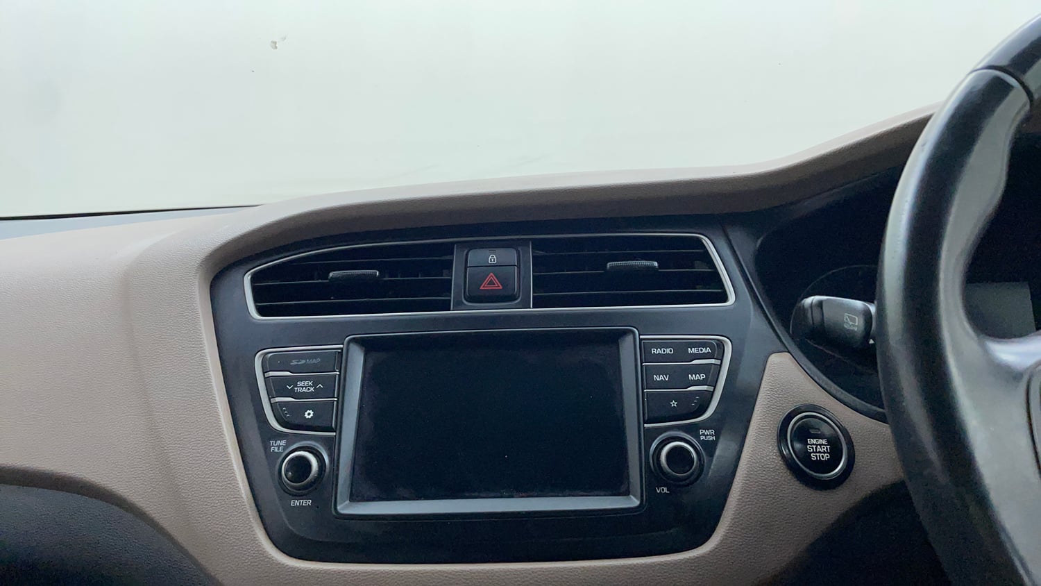 Used 2019 Hyundai Elite i20 Asta 1.2 (O) Petrol Manual top_features Integrated (in-dash) music system