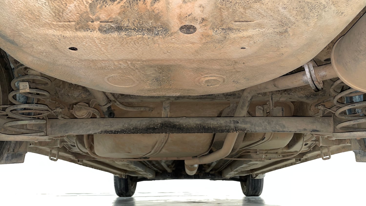 Used 2017 Maruti Suzuki Ciaz VXi Petrol Manual extra REAR UNDERBODY VIEW (TAKEN FROM REAR)
