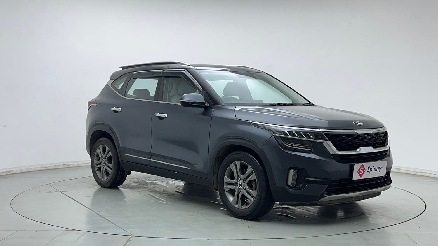 Used 2020 kia Seltos HTX IVT 1.5 Petrol Automatic exterior RIGHT FRONT CORNER VIEW